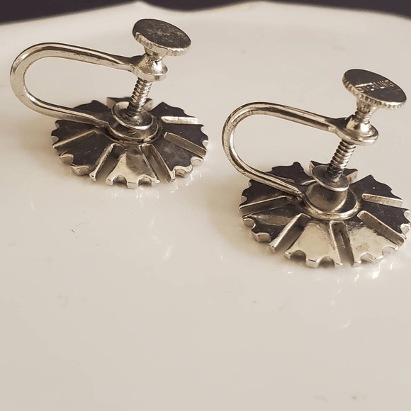 Vintage Ladies Screw Back Earrings‎ With Rhinestone Accents Marked Sterling - Picture 6 of 6